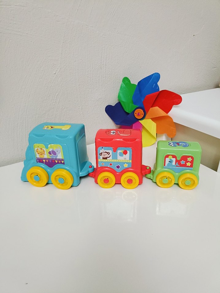 Renkli Oyuncak Tren Seti - Görsel 2