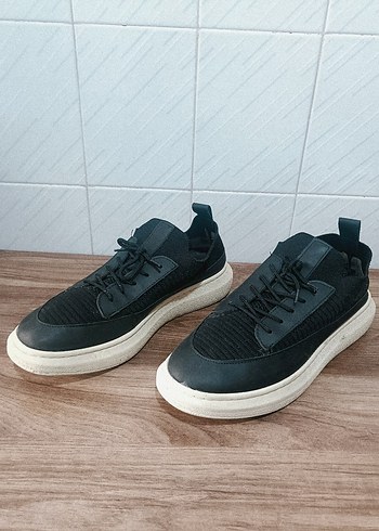 Nike Sehir Stiline Uygun Siyah Bagcikli Sneaker