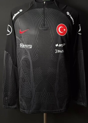 A Milli Futbol Takım Kamp Eşofmanı