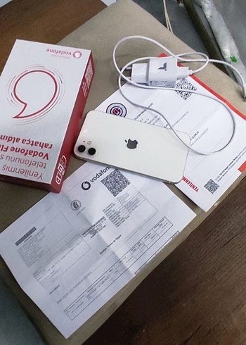 İphone 11 128 gb Türkiye temiz