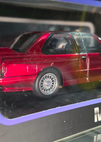 BMW E30 M3 1:24 Model Araba - Görsel 10