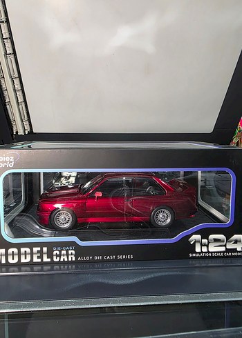 BMW E30 M3 1:24 Model Araba - Görsel 9