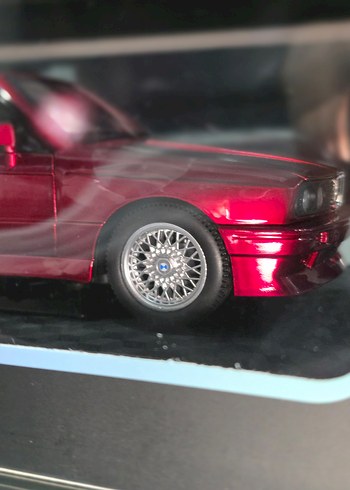 BMW E30 M3 1:24 Model Araba - Görsel 11
