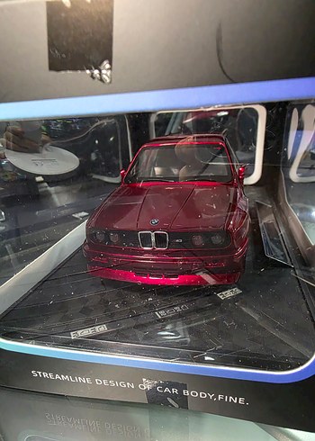 BMW E30 M3 1:24 Model Araba - Görsel 4