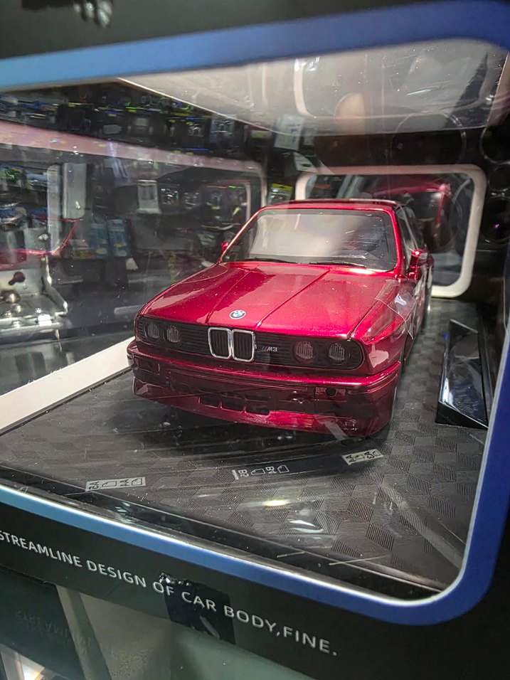 BMW E30 M3 1:24 Model Araba - Görsel 5