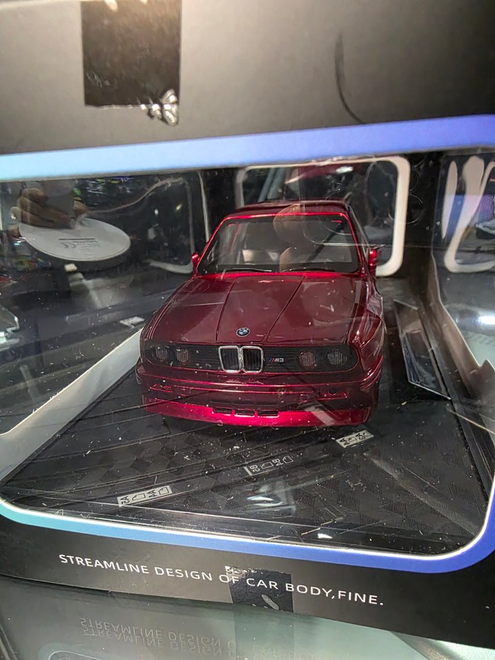 BMW E30 M3 1:24 Model Araba - Görsel 4