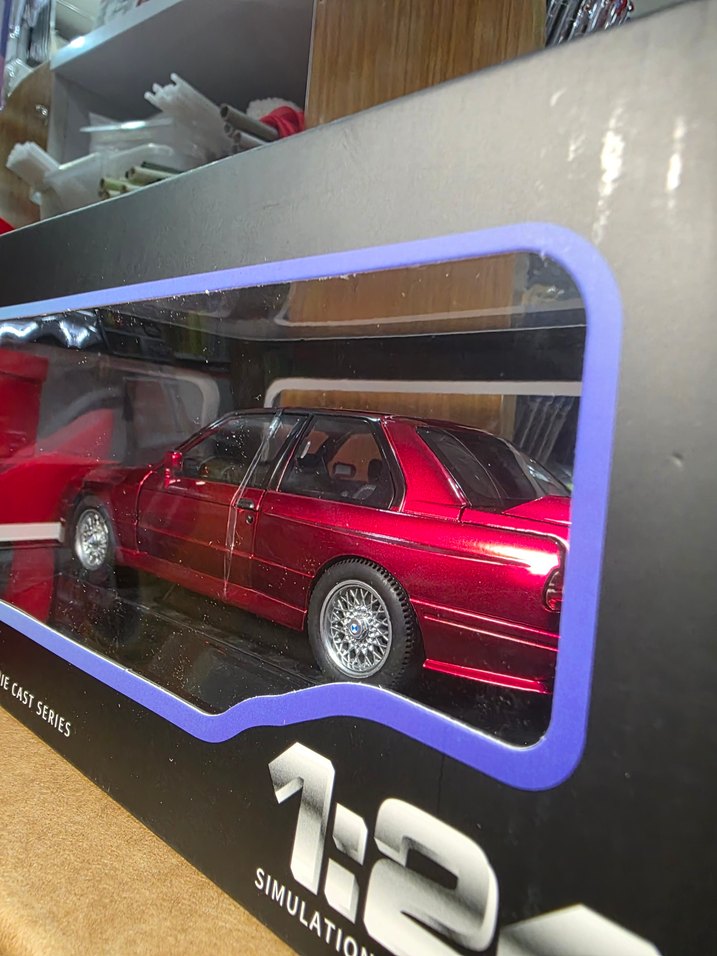 BMW E30 M3 1:24 Model Araba - Görsel 3