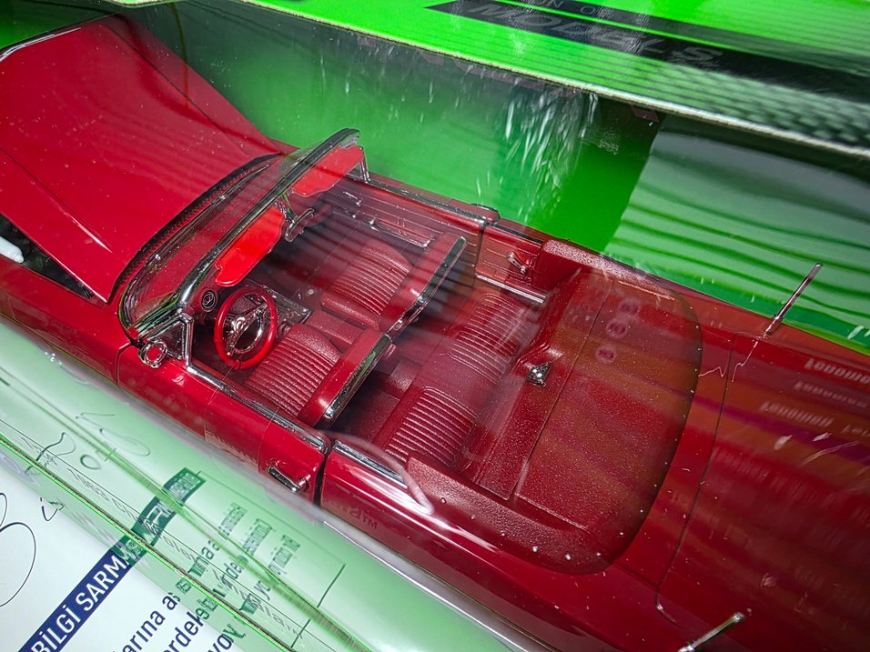 Welly 1963 Chevrolet Impala 1.24 Maket Araba - Görsel 5