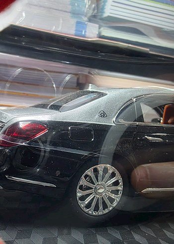 Mercedes S600 Maybach 1.24 Maket Araba - Görsel 7