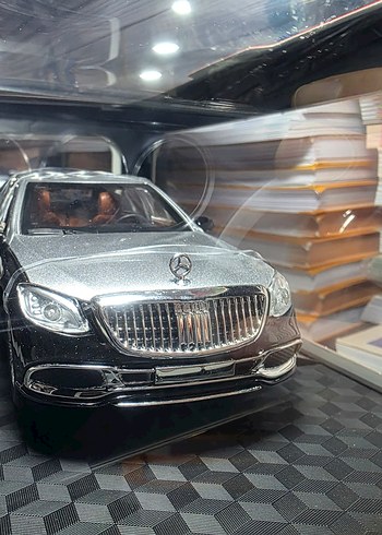 Mercedes S600 Maybach 1.24 Maket Araba - Görsel 12