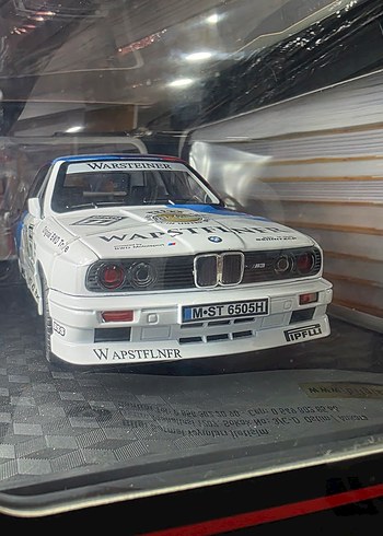 BMW E30 M3 1:24 Model Araba - Görsel 12