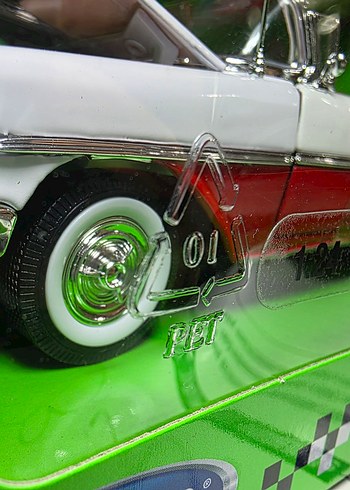 Welly 1955 Oldsmobile Super 88 1.24 Maket Araba - Görsel 4