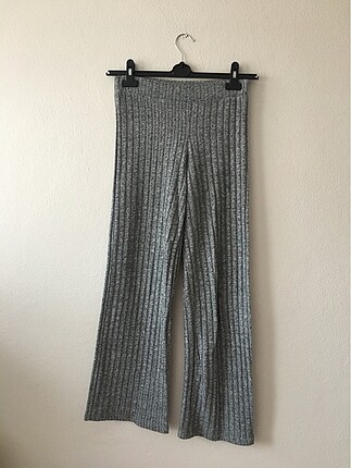 Gri triko + siyah triko pantolon