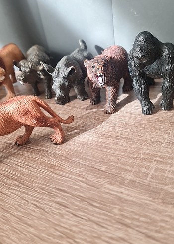 13 tane mükemmel detaylara sahip hayvan figürleri - Görsel 8