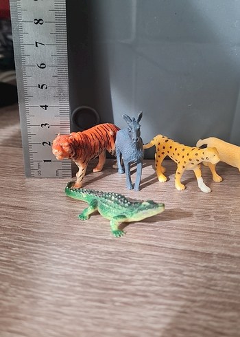 Renkli Mini Safari Hayvan Figürleri Seti-11 tane - Görsel 2