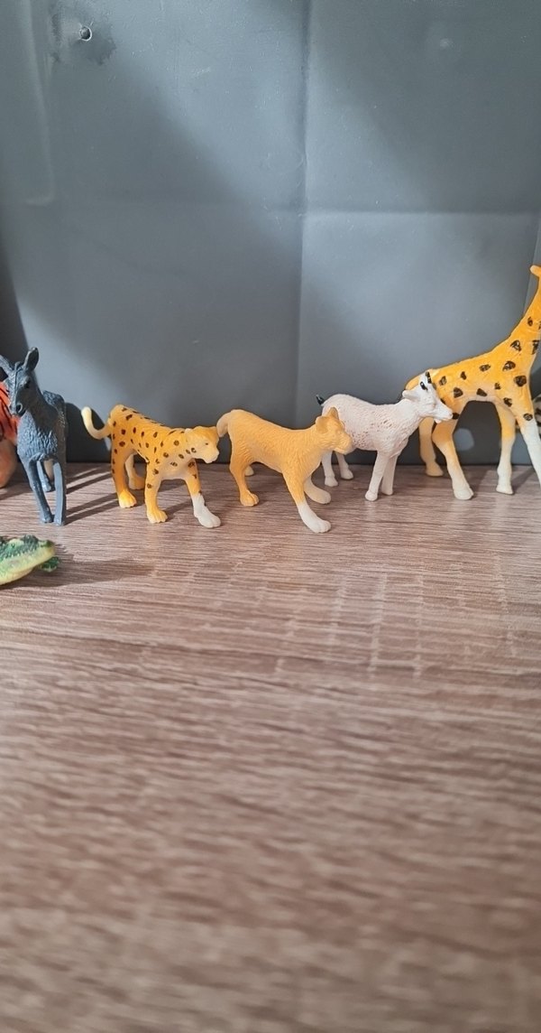 Renkli Mini Safari Hayvan Figürleri Seti-11 tane - Görsel 3