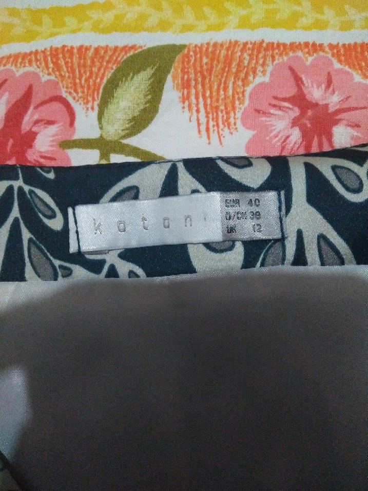 V Yaka Drapeli Midi Elbise - Görsel 5