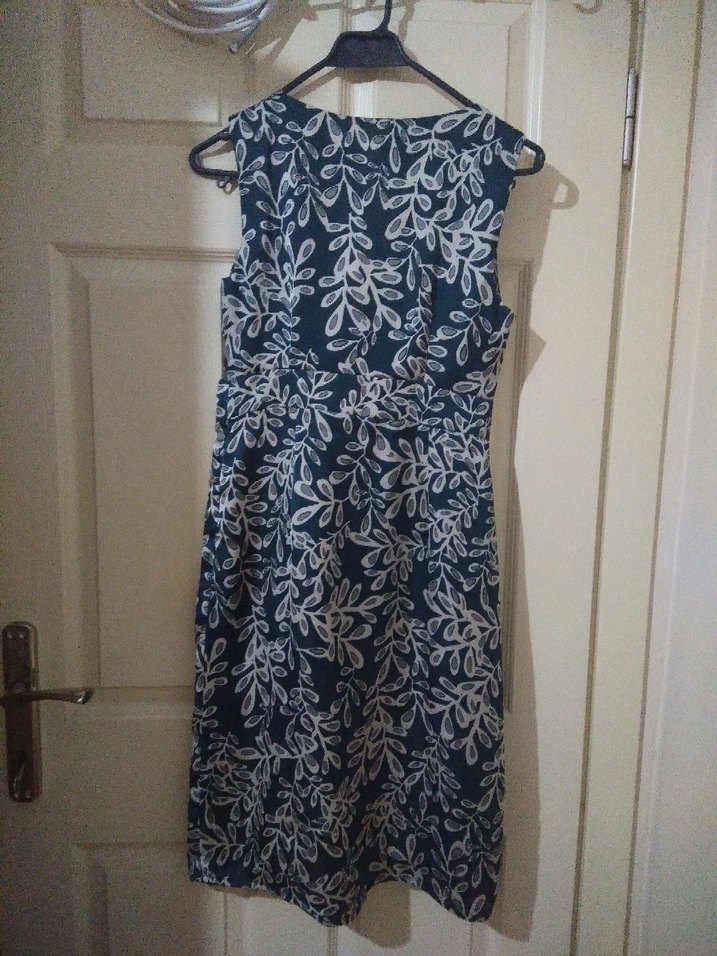 V Yaka Drapeli Midi Elbise - Görsel 3