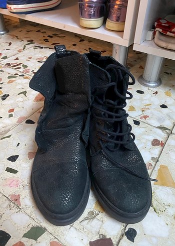 Parıltılı bot - Görsel 2