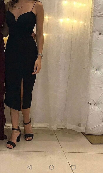 Siyah balık elbise