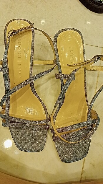 Yargıcı simli ayakkabı 