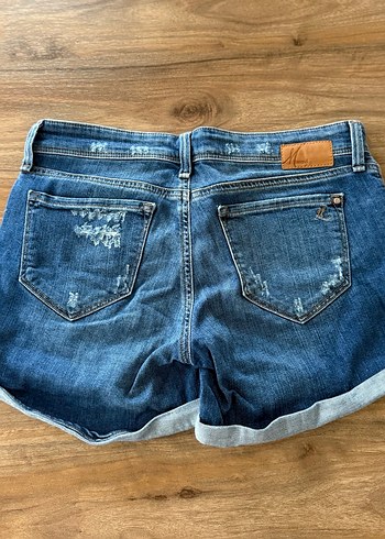 Mavi Denim Şort  Eskitme Mavi  Yırtık Detaylı  3638 - Görsel 3