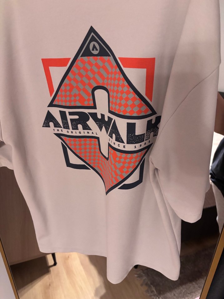 Bej Oversize Baskılı Kısa Kollu Tişört - Görsel 3