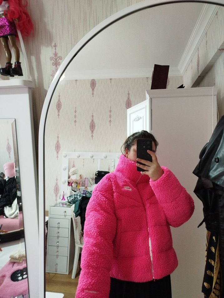 Pembe Yüksek Yakalı Kadın Mont - Görsel 2