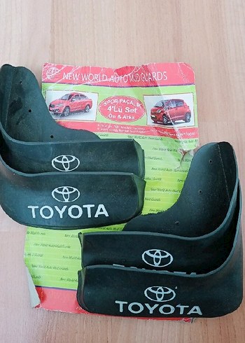 Toyota Siyah Renkli Lastik Çamurluk Seti