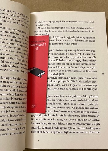  Fahrenheit 451 - Ray Bradbury Roman