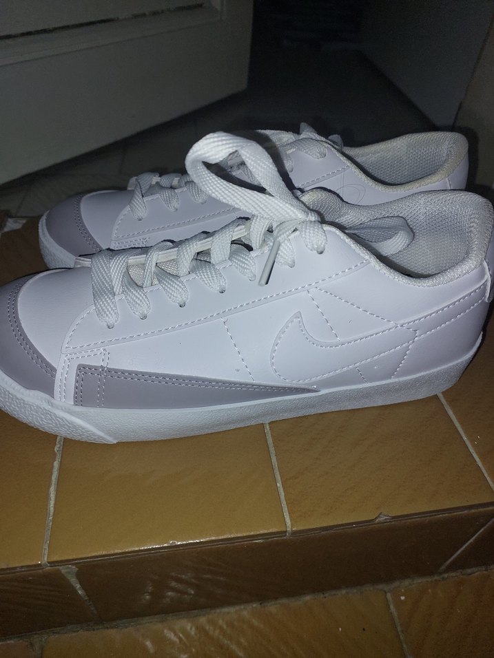 NIKE BEYAZ KADIN AYAKKABI - Görsel 2