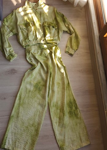 Yeşil Batik Desenli Bol Kesim Takim - Görsel 3