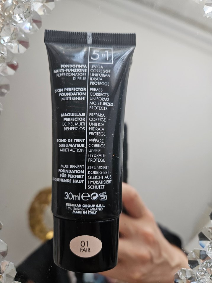 Deborah Siyah Parlak BB Krem SPF20 - Görsel 3