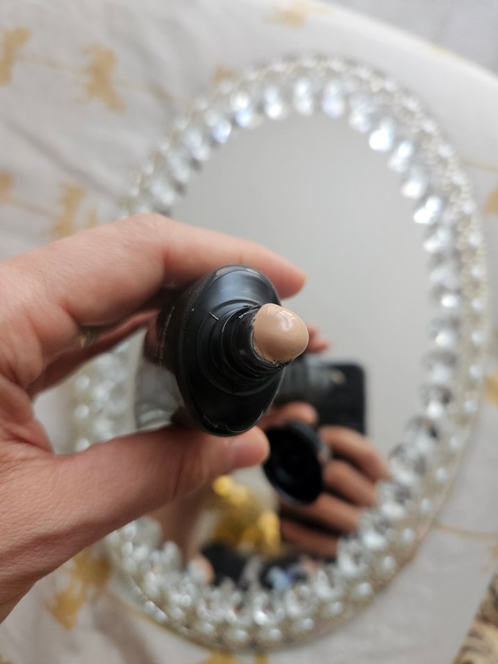 Deborah Siyah Parlak BB Krem SPF20 - Görsel 2