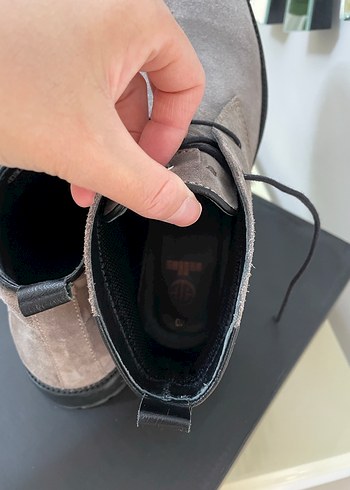 Elle marka erkek süet bot - Görsel 4