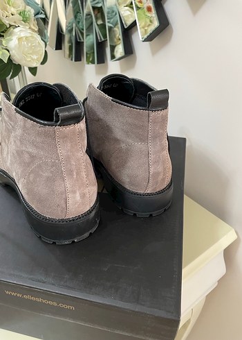 Elle marka erkek süet bot - Görsel 5