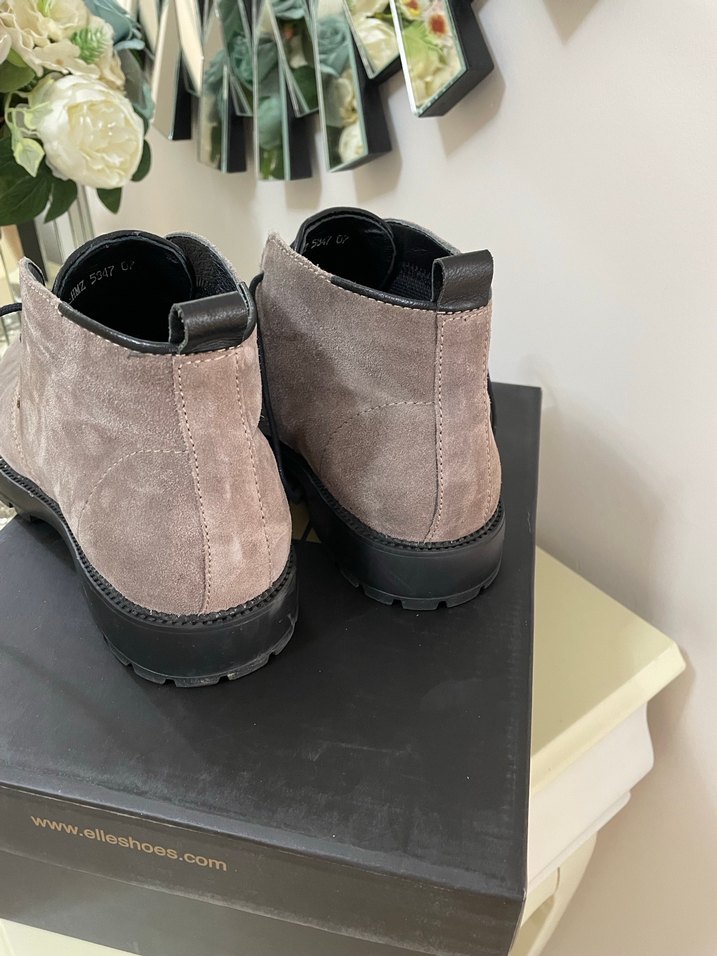 Elle marka erkek süet bot - Görsel 5