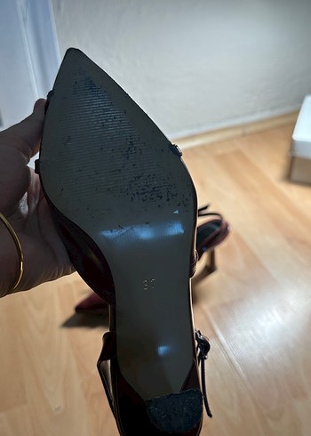 Bordo Süet Tokalı Yüksek Topuklu Stiletto