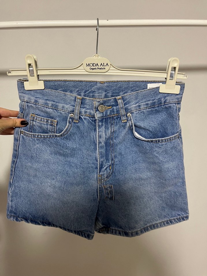 Kadın Mavi Kısa Kot Şort - Görsel 2