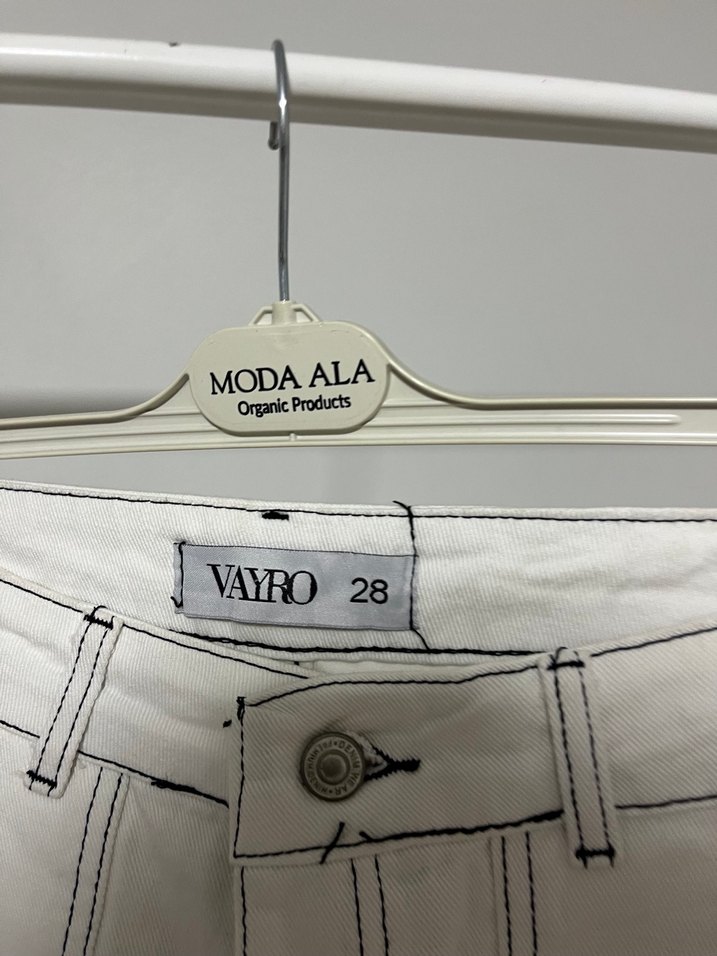 Beyaz Kadın Denim Pantolon bol paça - Görsel 3