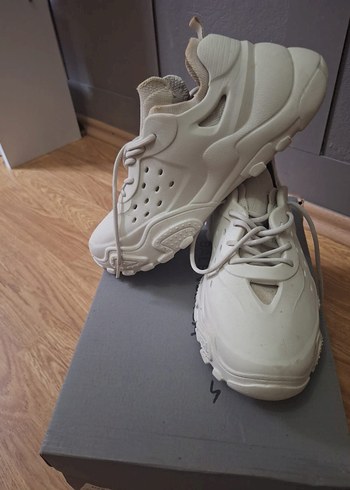 zara 34 no spor ayakkabı - Görsel 4