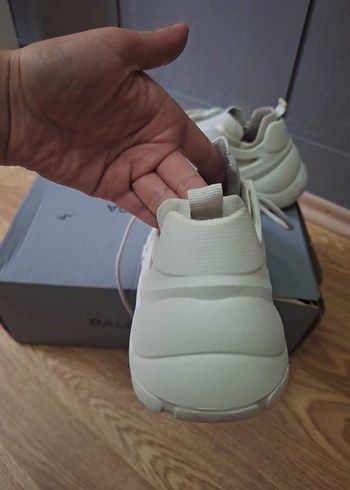 zara 34 no spor ayakkabı - Görsel 2