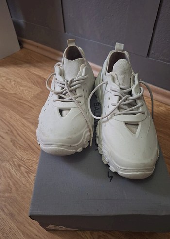 zara 34 no spor ayakkabı - Görsel 5