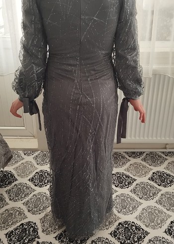 36 Beden Yılan Desenli Uzun Gri Gotik Elbise