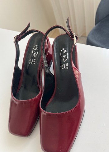 36 Beden Bordo Tokalı Kadın Topuklu Klasik Ayakkabı