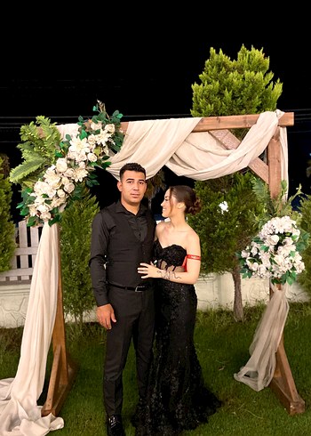 Straplez Siyah abiye elbise