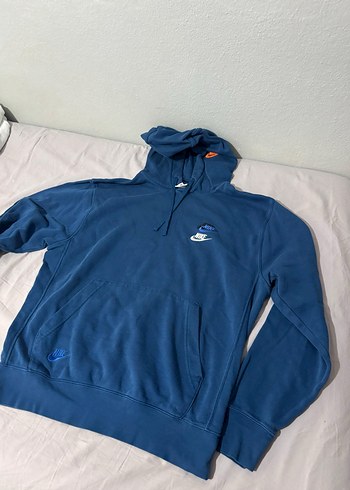 m Beden Erkek Beyaz ve Mavi Kapüşonlu Sweatshirt Nike