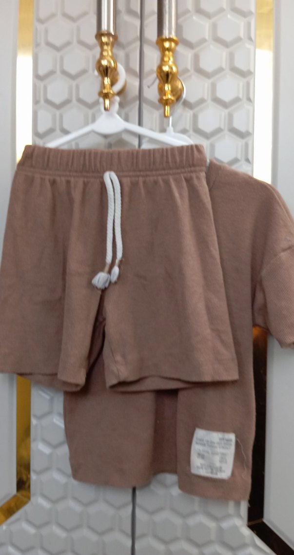 Pastel Kahverengi Çocuk Tişörtü ve Şort Takımı - Görsel 2
