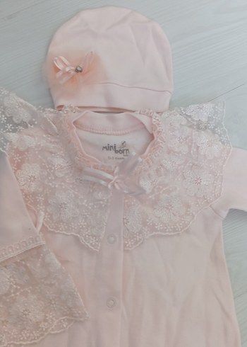 3 Ay Beden Dantel Detaylı Pembe Bebek Tulum