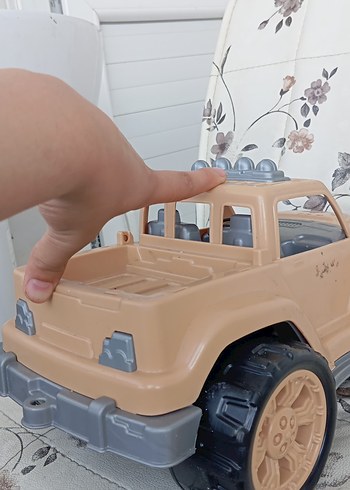 Beden Renk Gri Detaylı Deve Rengi Oyuncak Araba